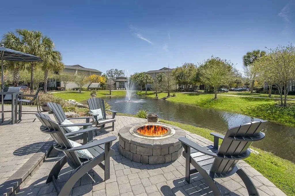 The Livingston Amenities