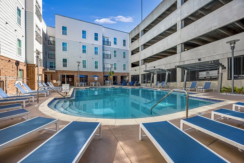 The Luxe on West Call exterior