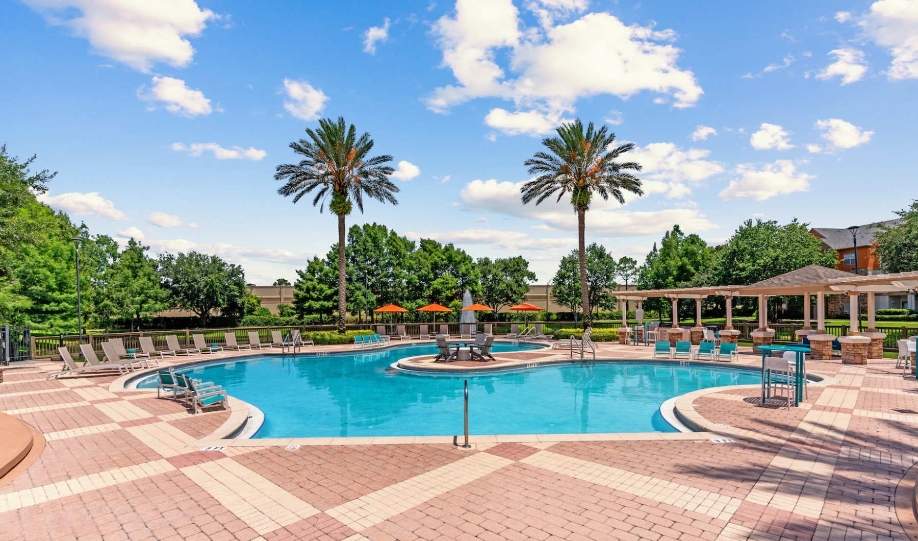 The Monaco at Waterford Lakes exterior