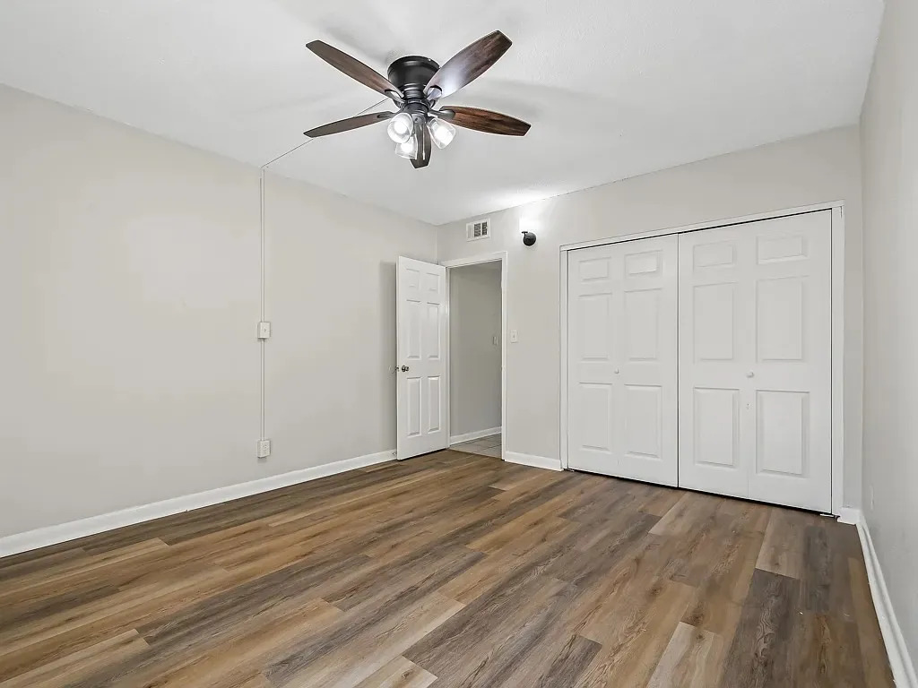 The Oaks at E Park Ave Amenities