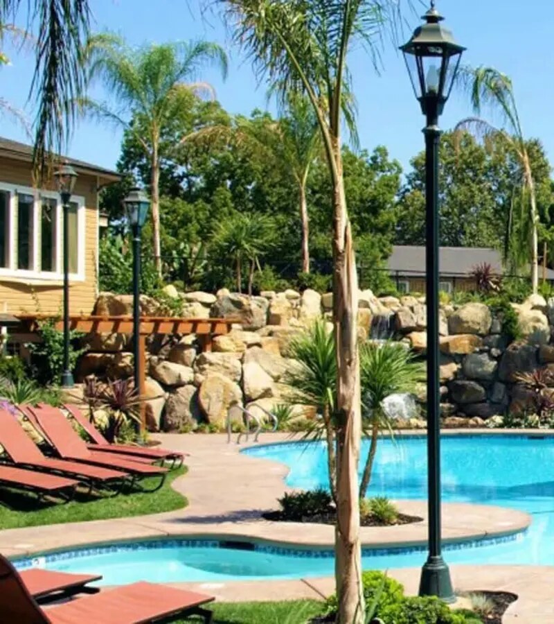 The Palms Sacramento exterior