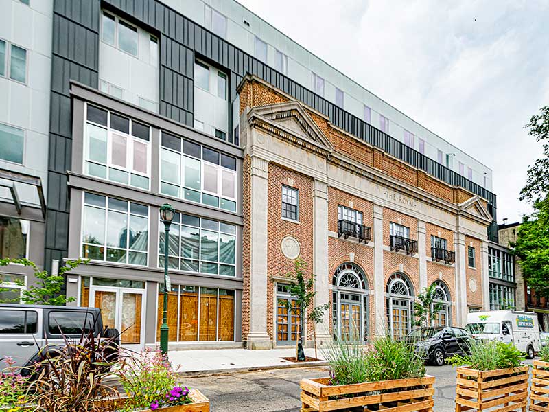 The Royal Theatre Amenities