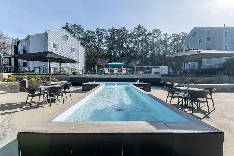 The Social Seminole exterior