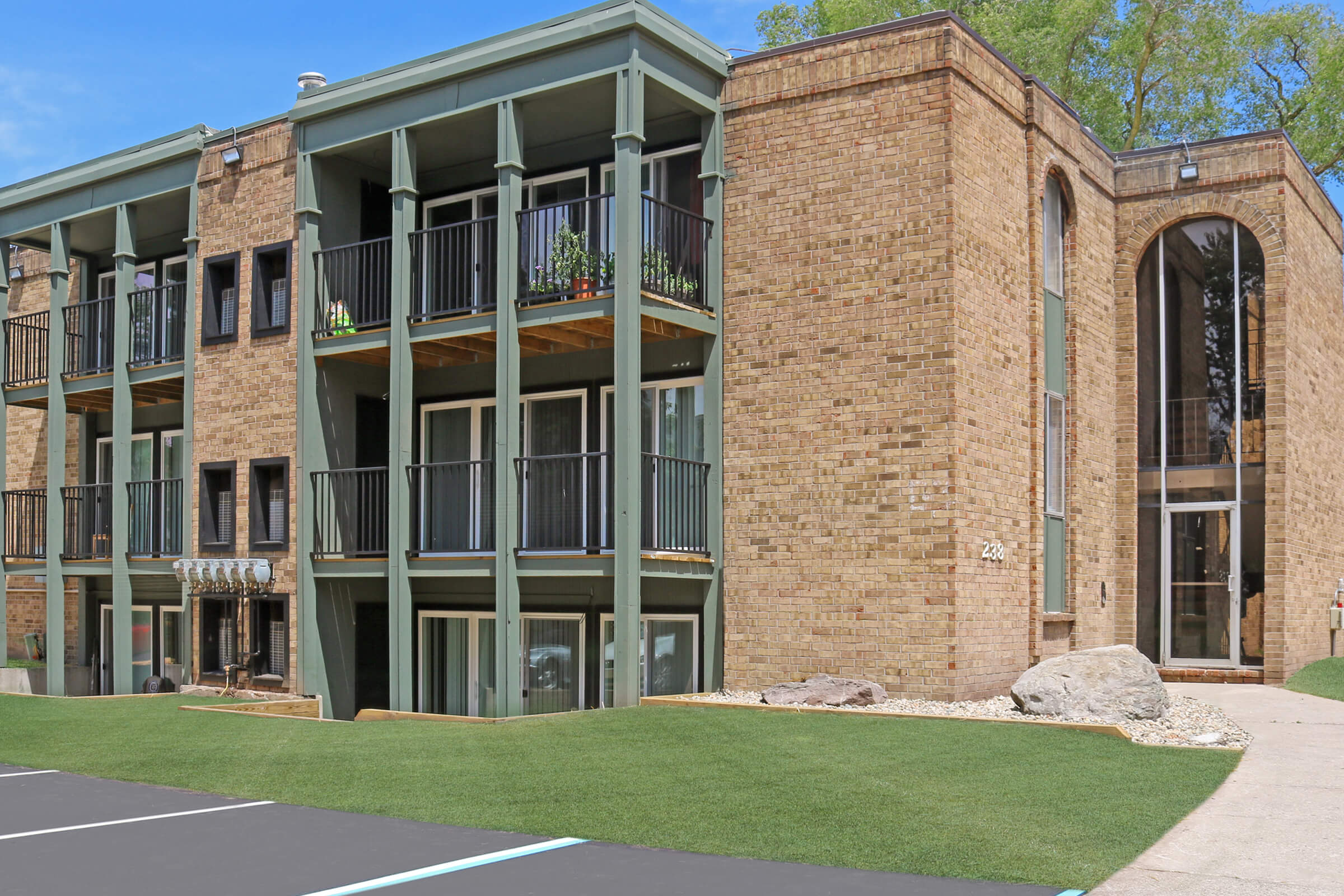 The Uptowne Apartments exterior