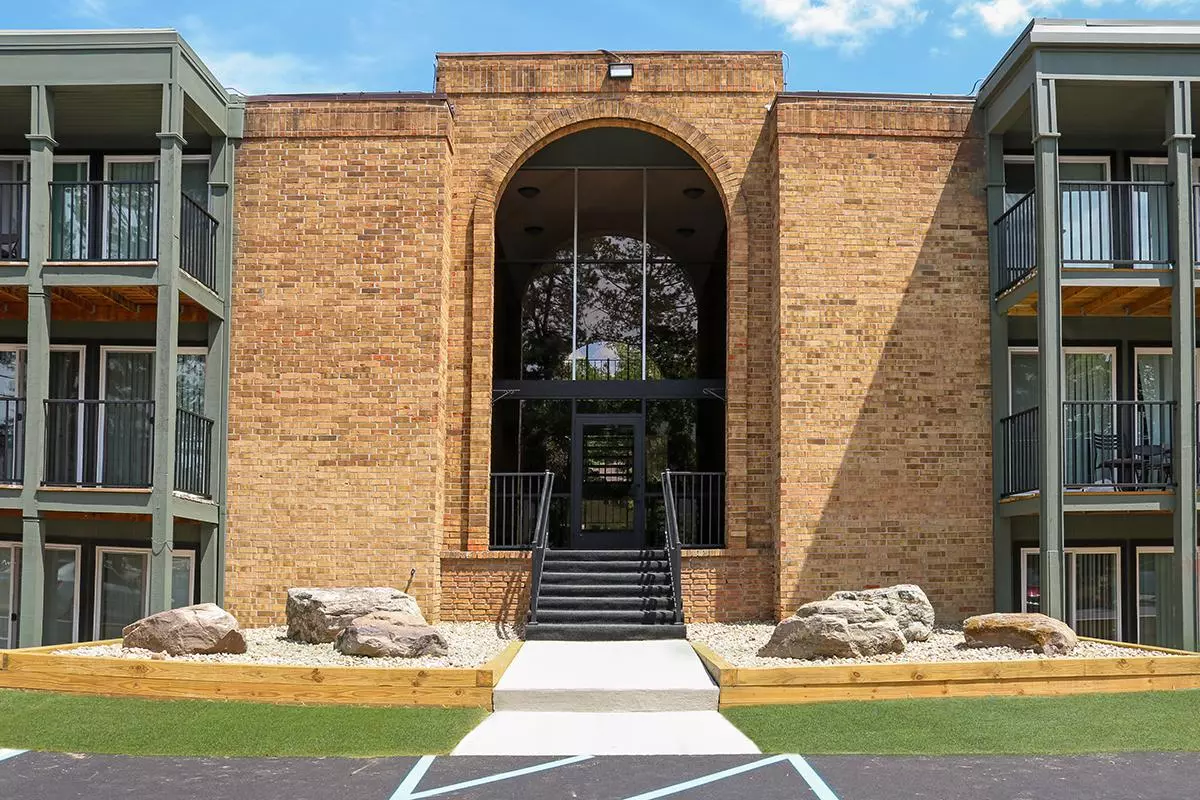 The Uptowne Apartments Unit 2 Amenities