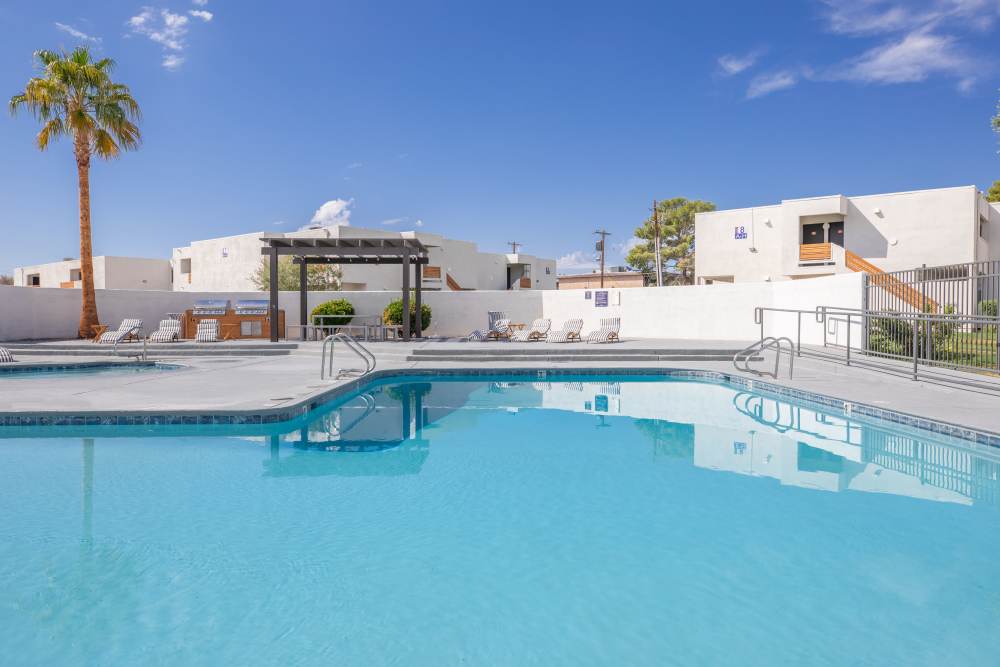 Tides at Desert Pointe exterior