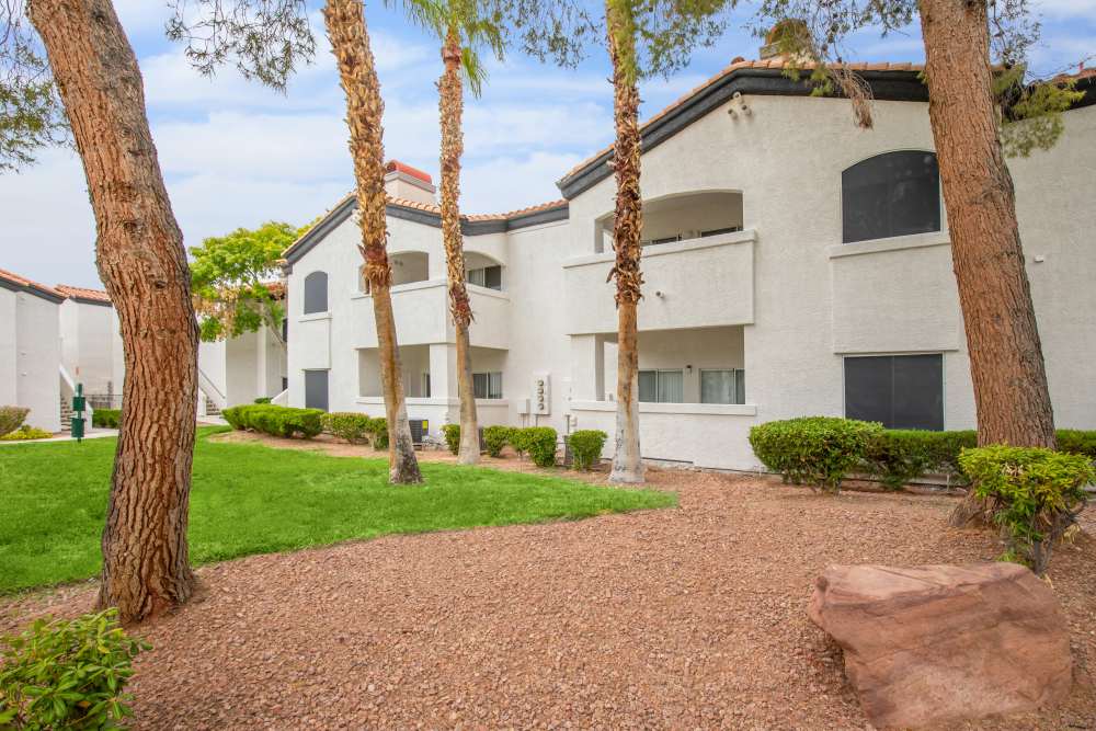 Tides on Tropicana Exterior