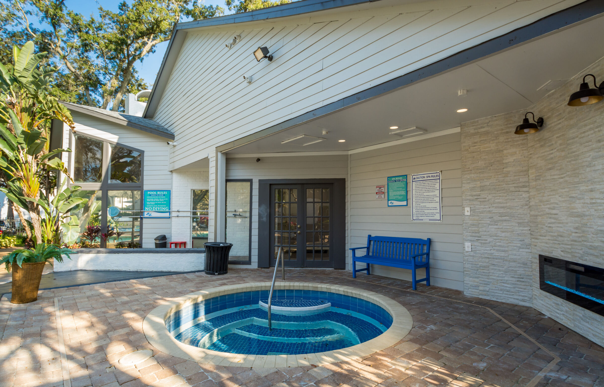 Turtle Creek Apartments Exterior