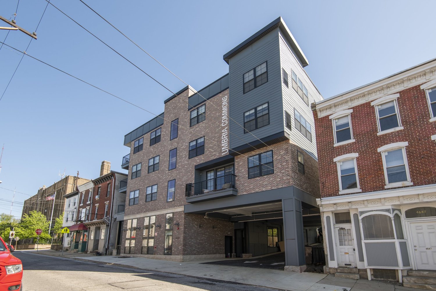 Umbria Commons Exterior