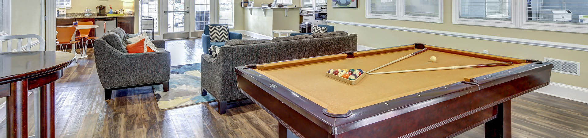 University Club Apartments Gainesville Amenities