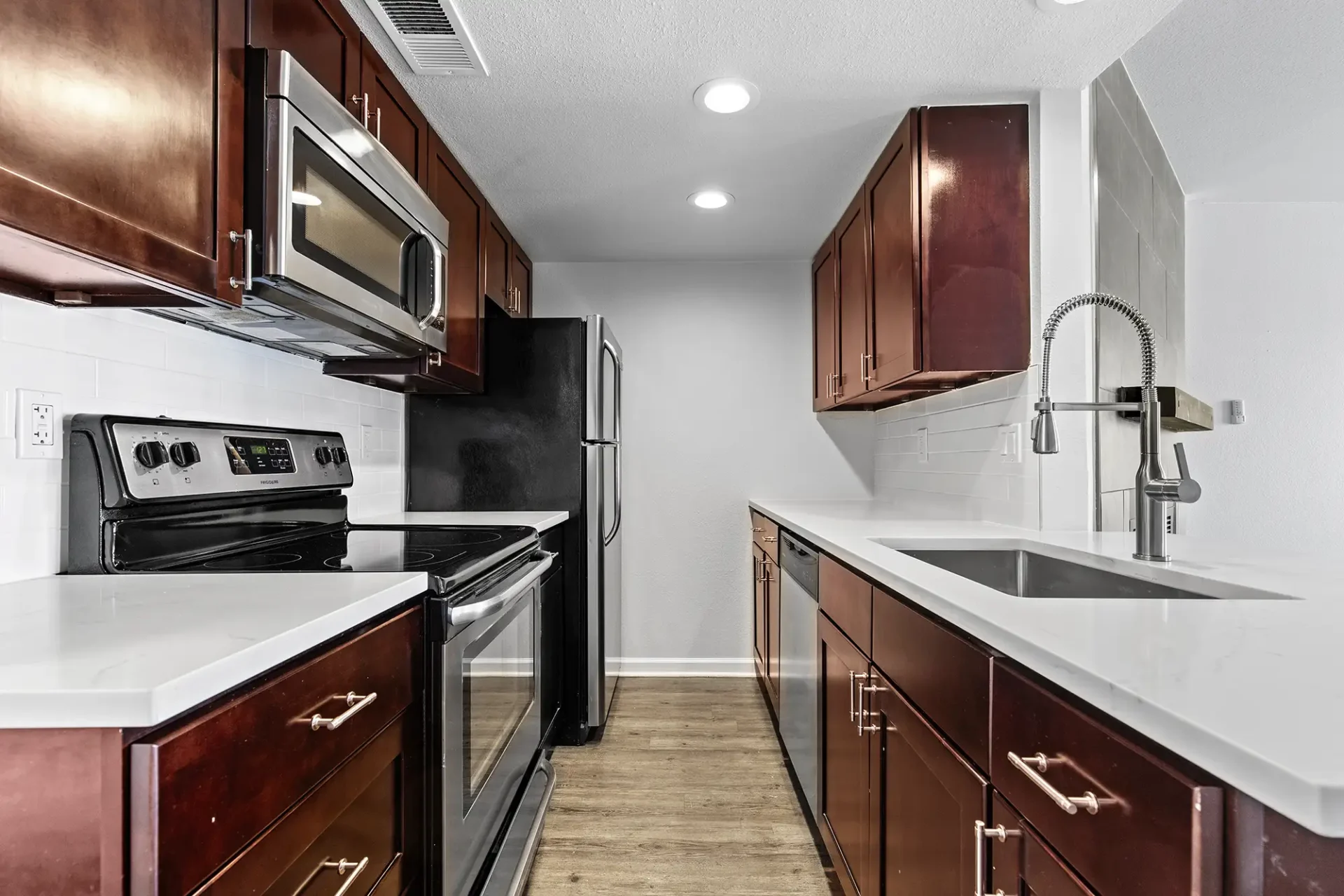 Valencia Gardens Amenities