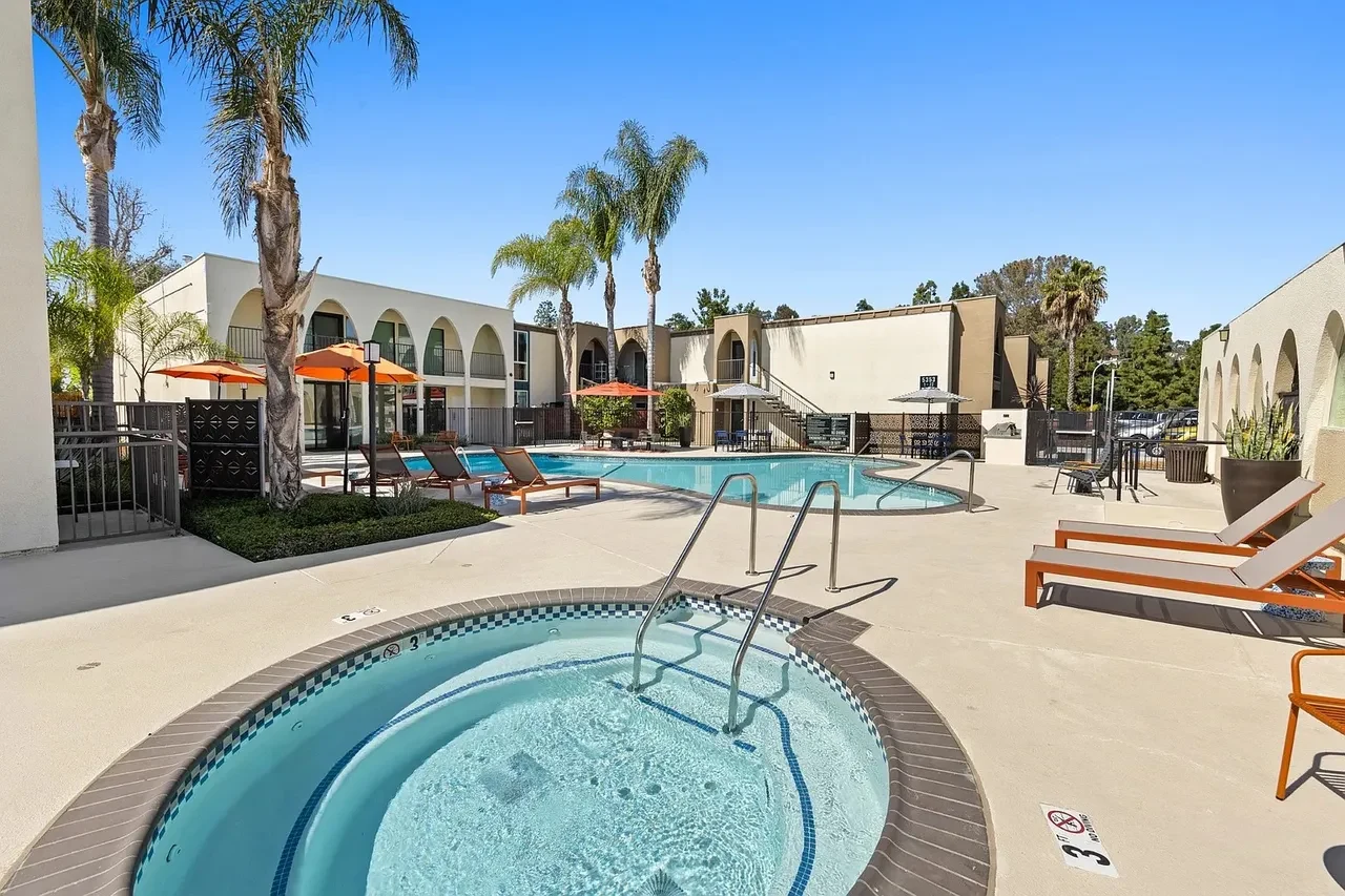 Veranda La Mesa Amenities