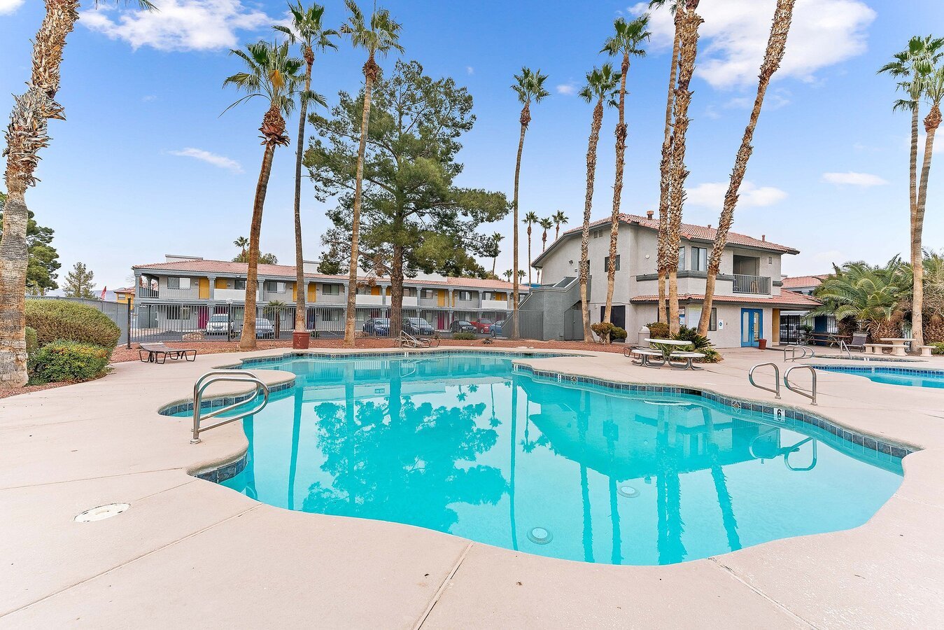 Village Square Apartments Amenities
