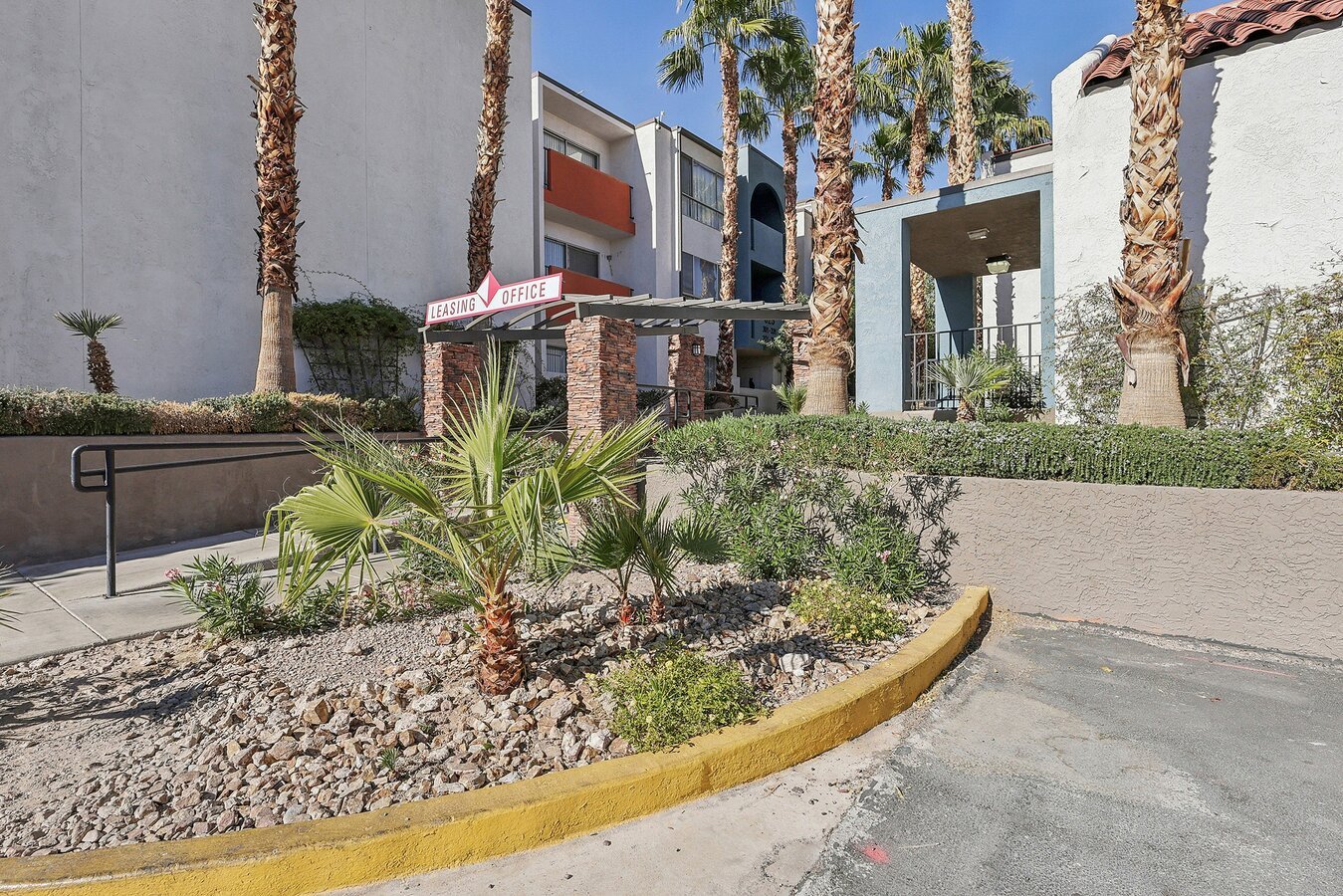 Villas at Desert Pointe exterior