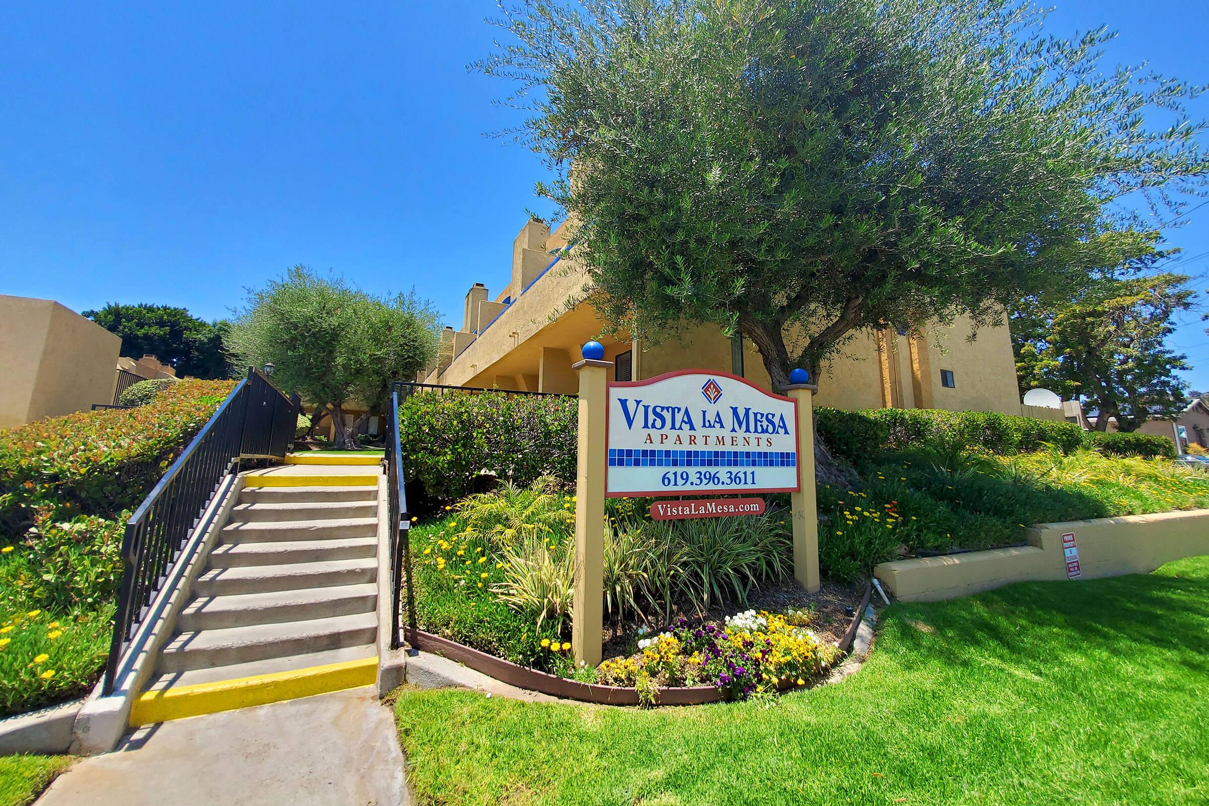Vista La Mesa Apartments exterior
