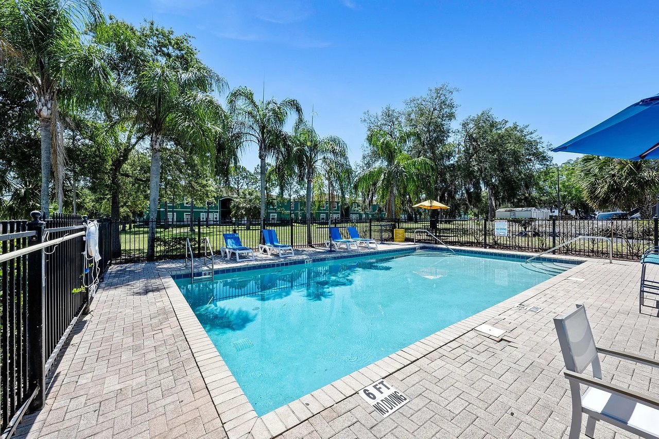 Vista Palms exterior