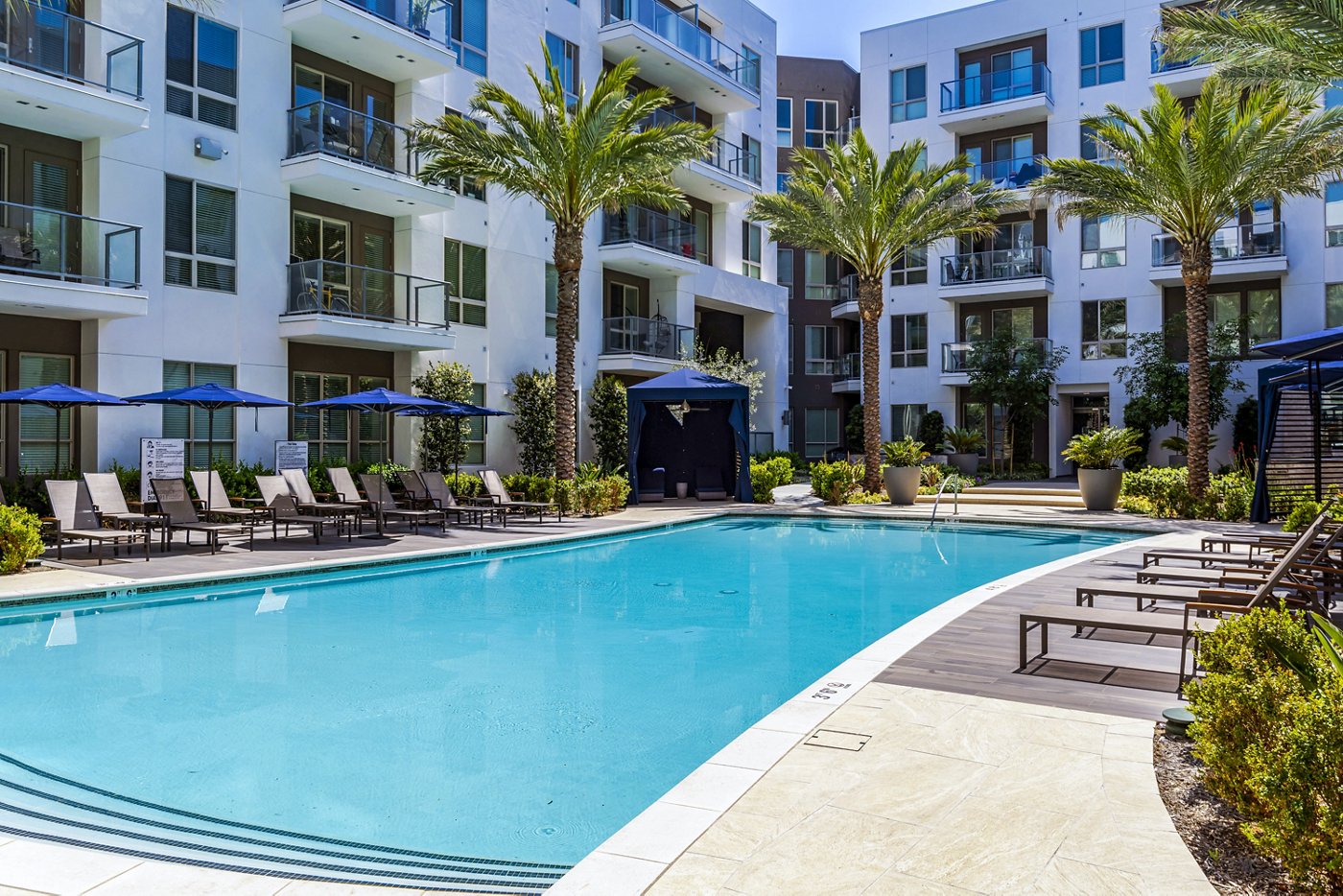 Vora Mission Valley exterior