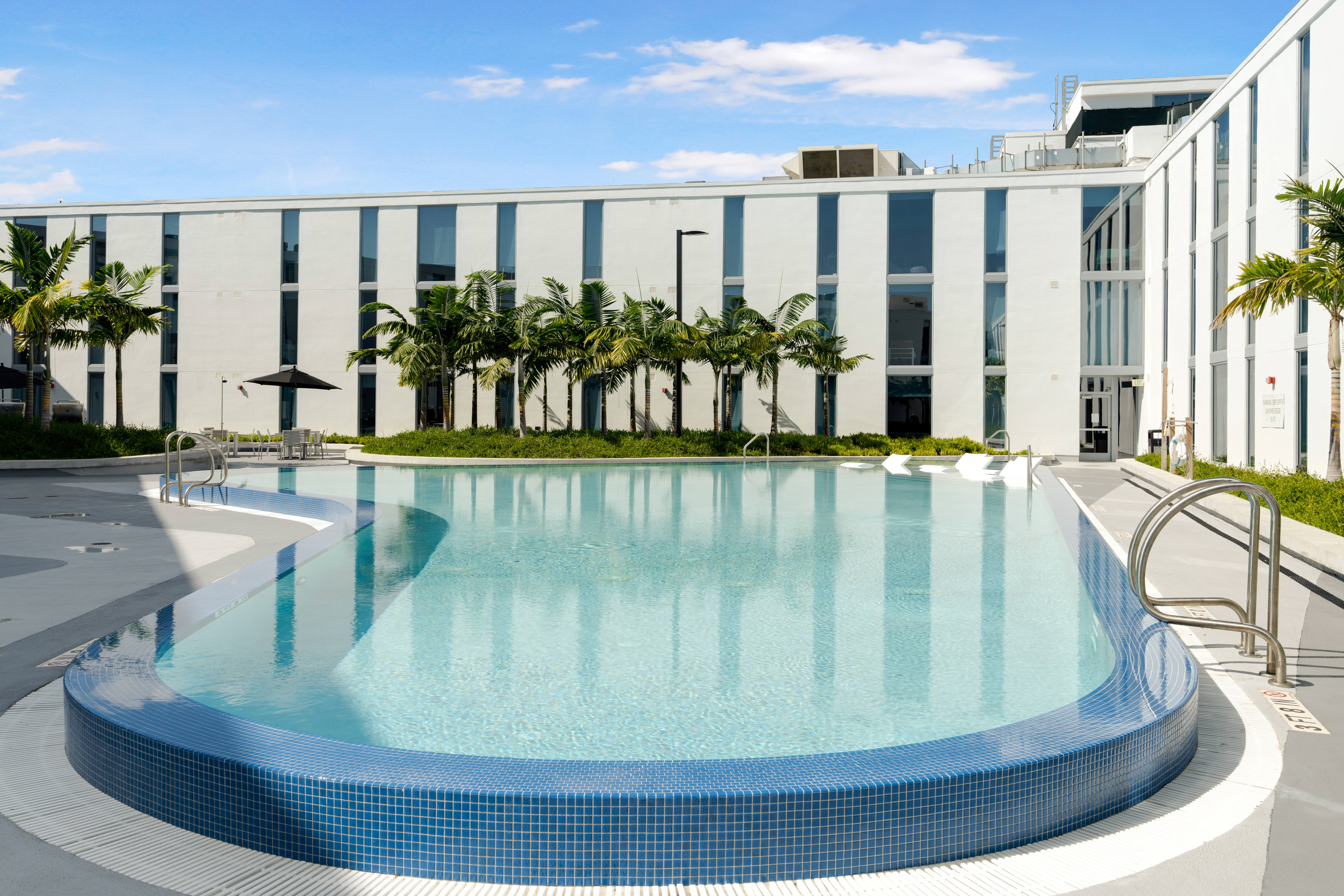 Vox Miami Amenities
