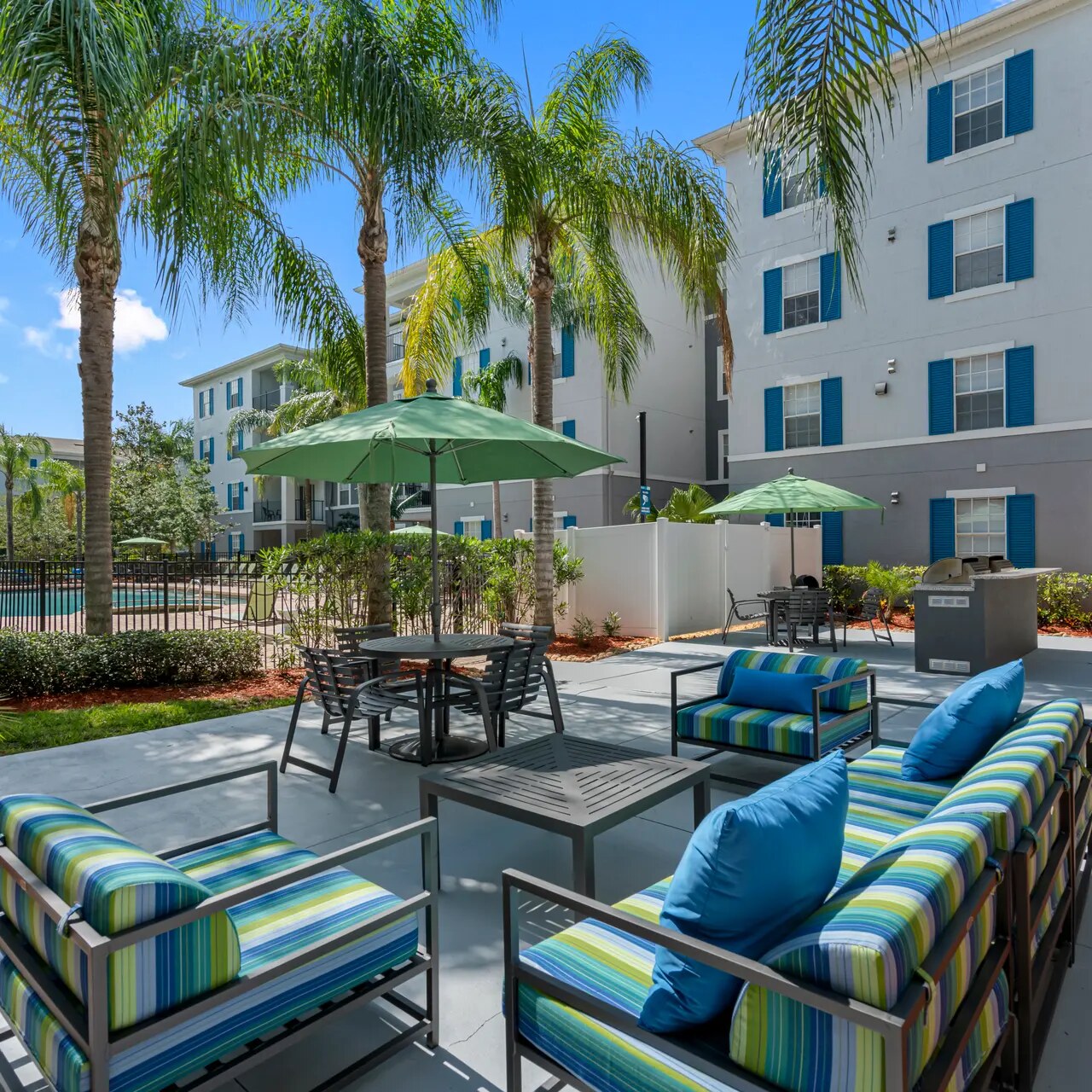 Vue Tampa exterior