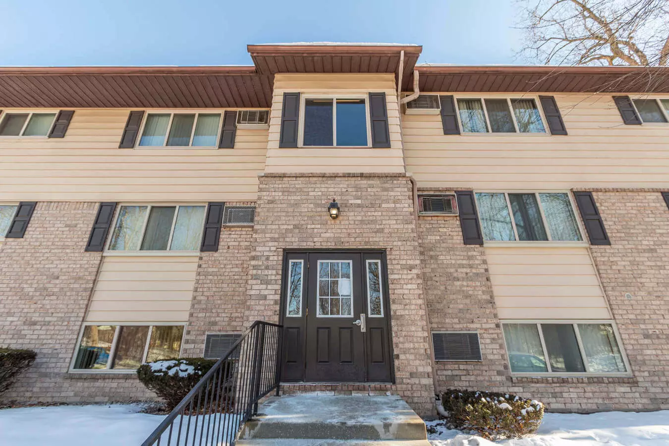 Walden Woods Apartments exterior