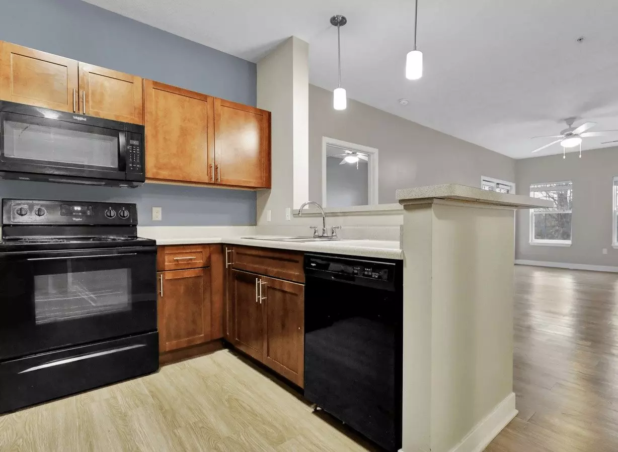 Walnut Park Apartments Lansing Amenities