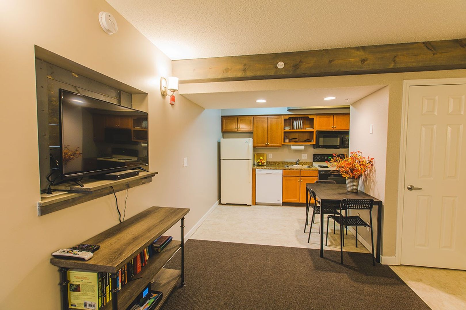 Waterfront Apartments East Lansing Amenities