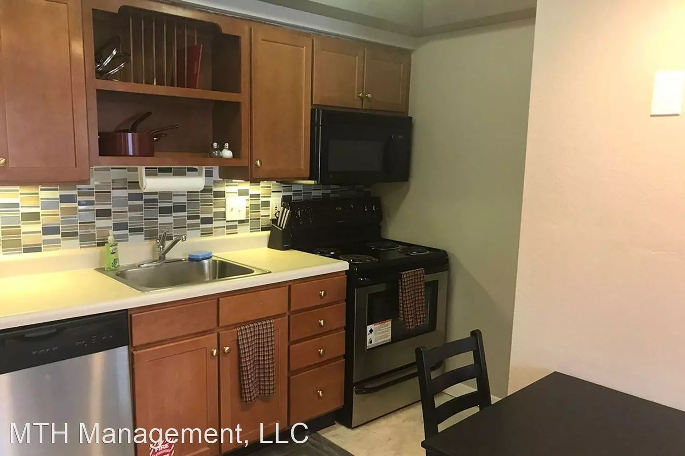 Waterfront Apartments Unit 13 Amenities