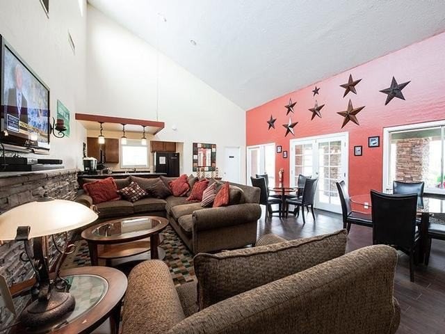 Waterstone Apartments Amenities