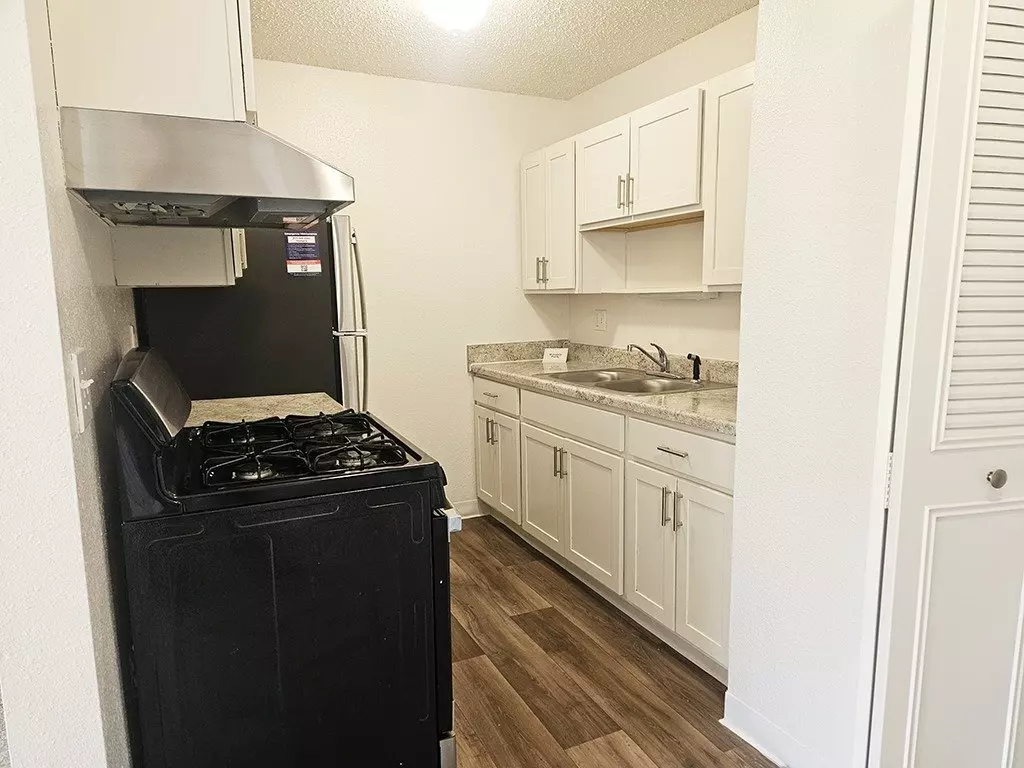 Waverly Park Apartments Amenities