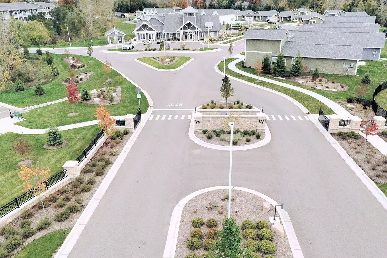 Willoughby Estates Apartments Exterior