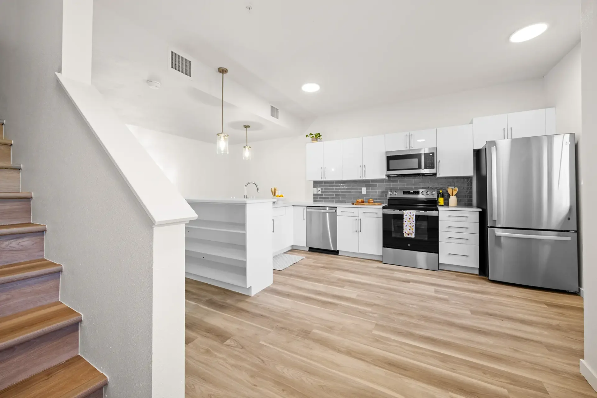 Wonderland Creek Townhomes exterior