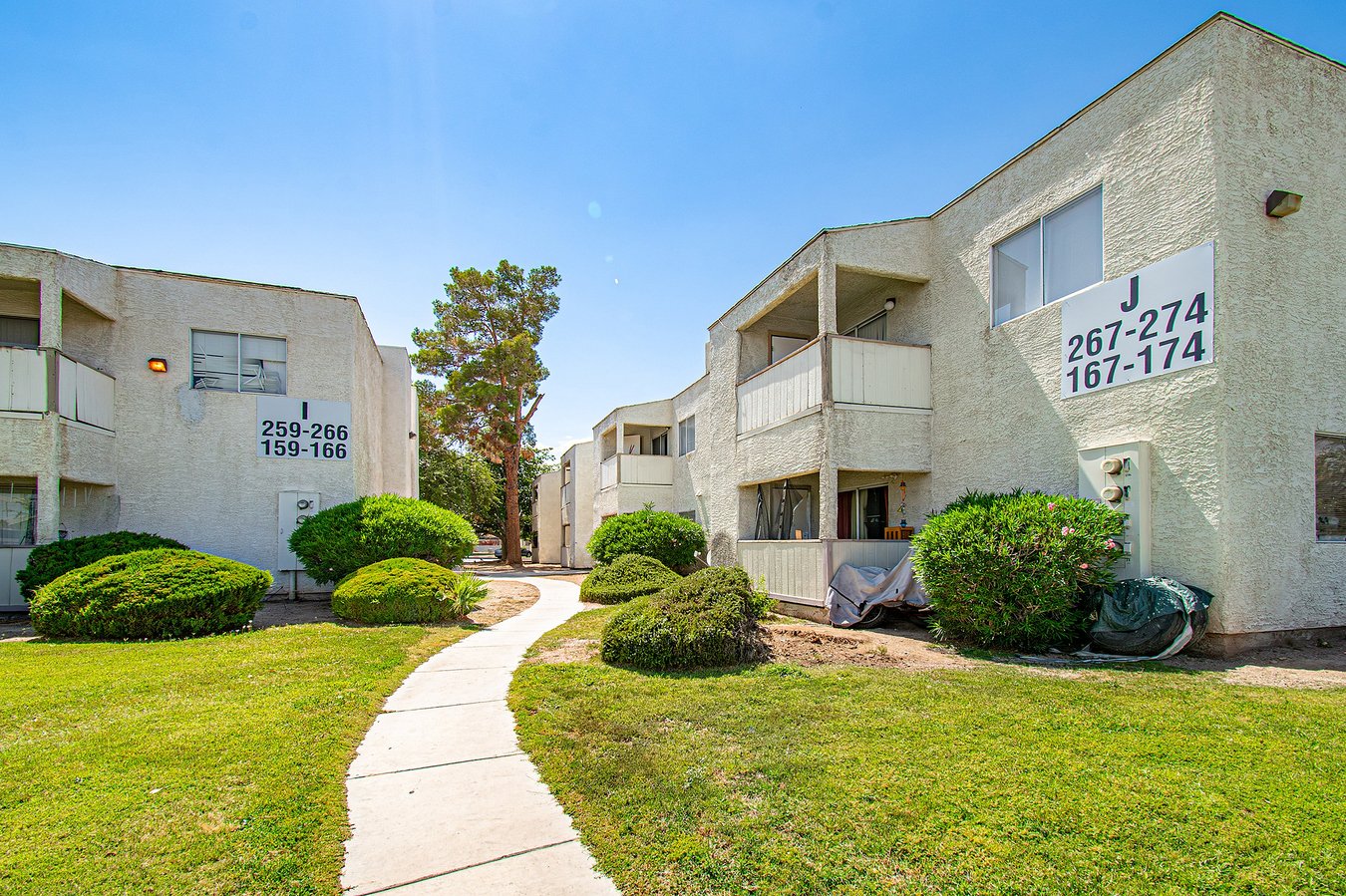 Wood Ridge Villas exterior