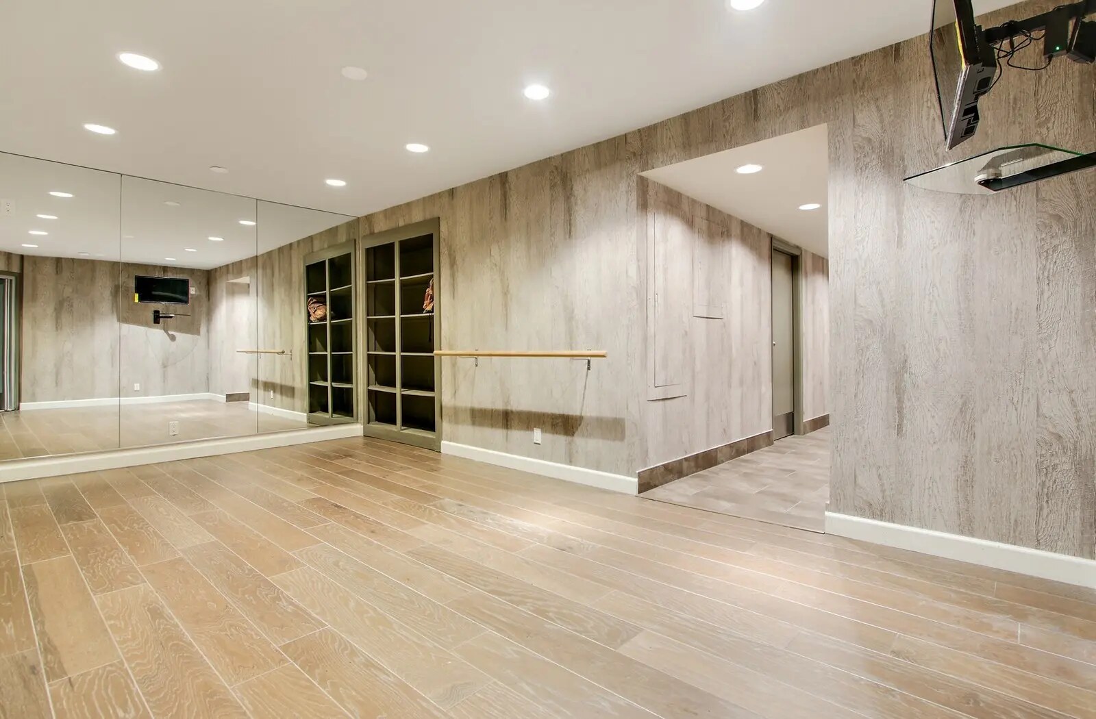 Woodcliff Apartments Amenities