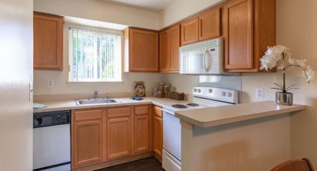 Woodside Apartments Amenities
