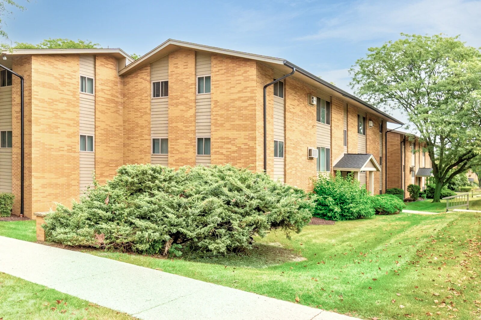 Wyndham Hill Apartments Amenities