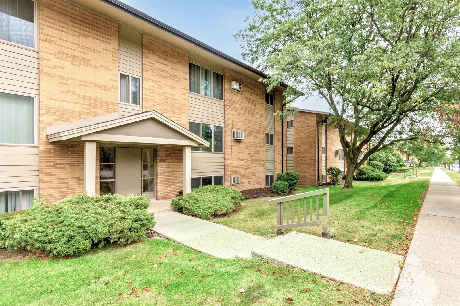 Wyndham Hill Apartments Exterior