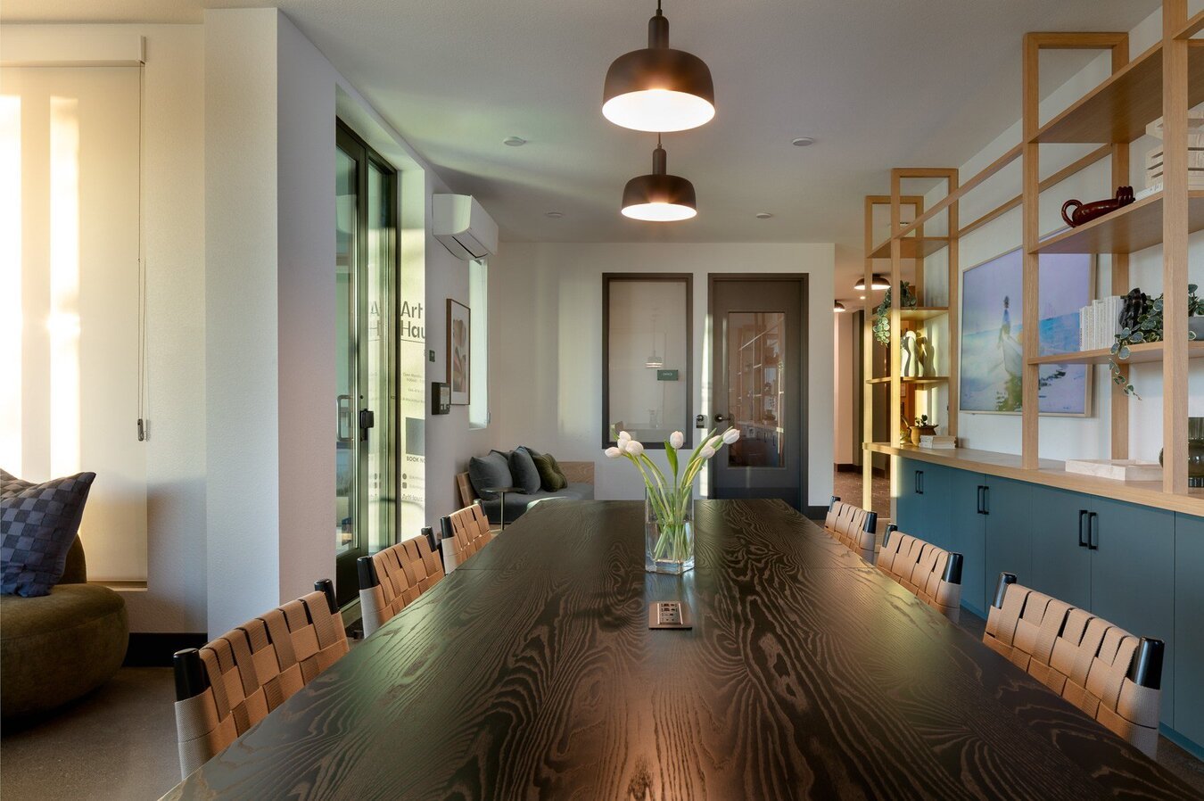 ArtHaus 820 Amenities