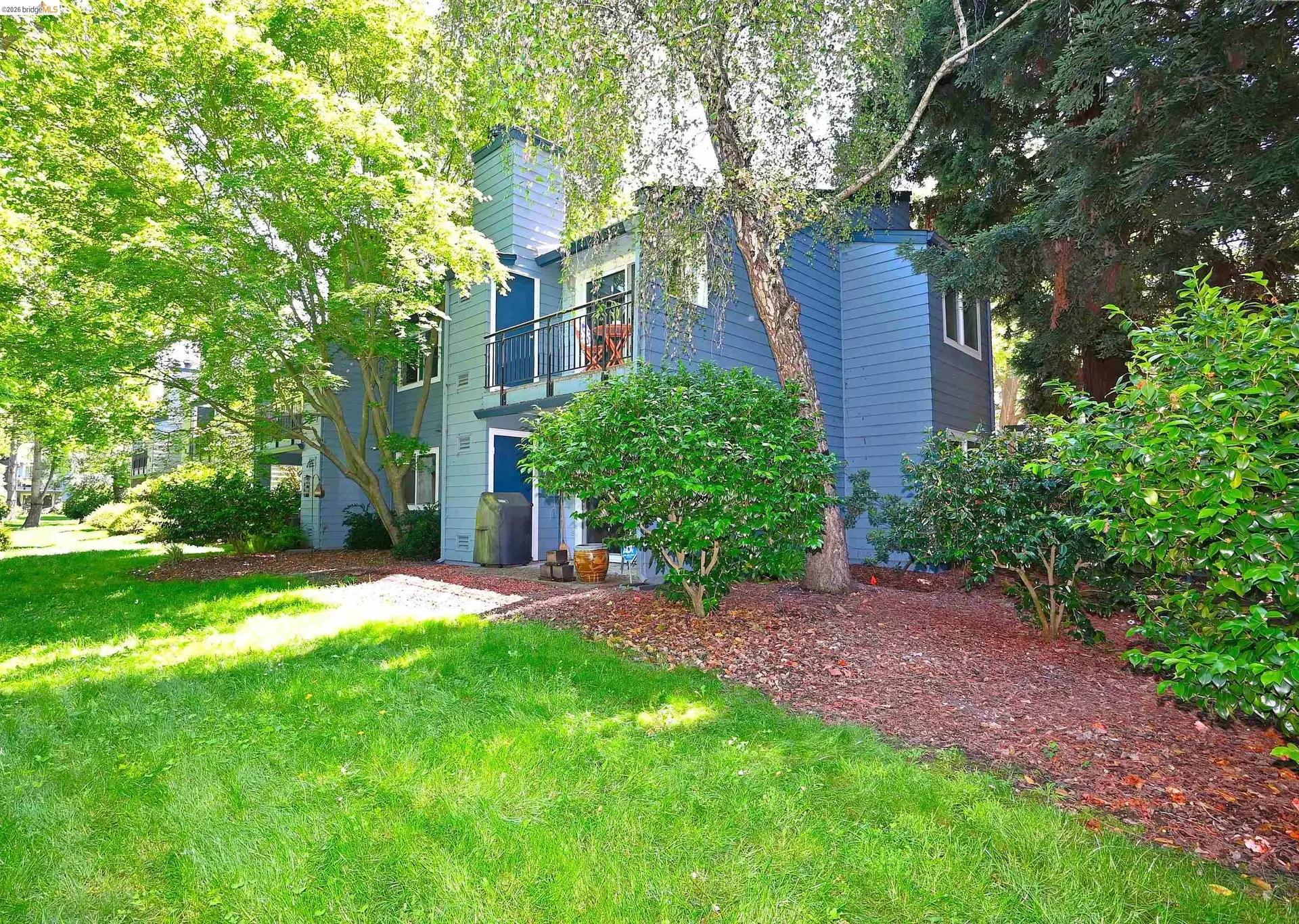 Emery Bay at 40th exterior