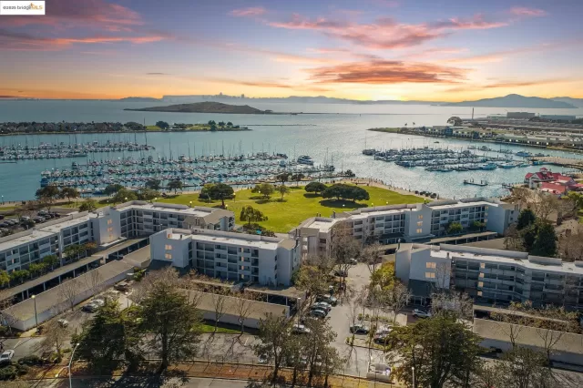 Marina Bay Northshore exterior