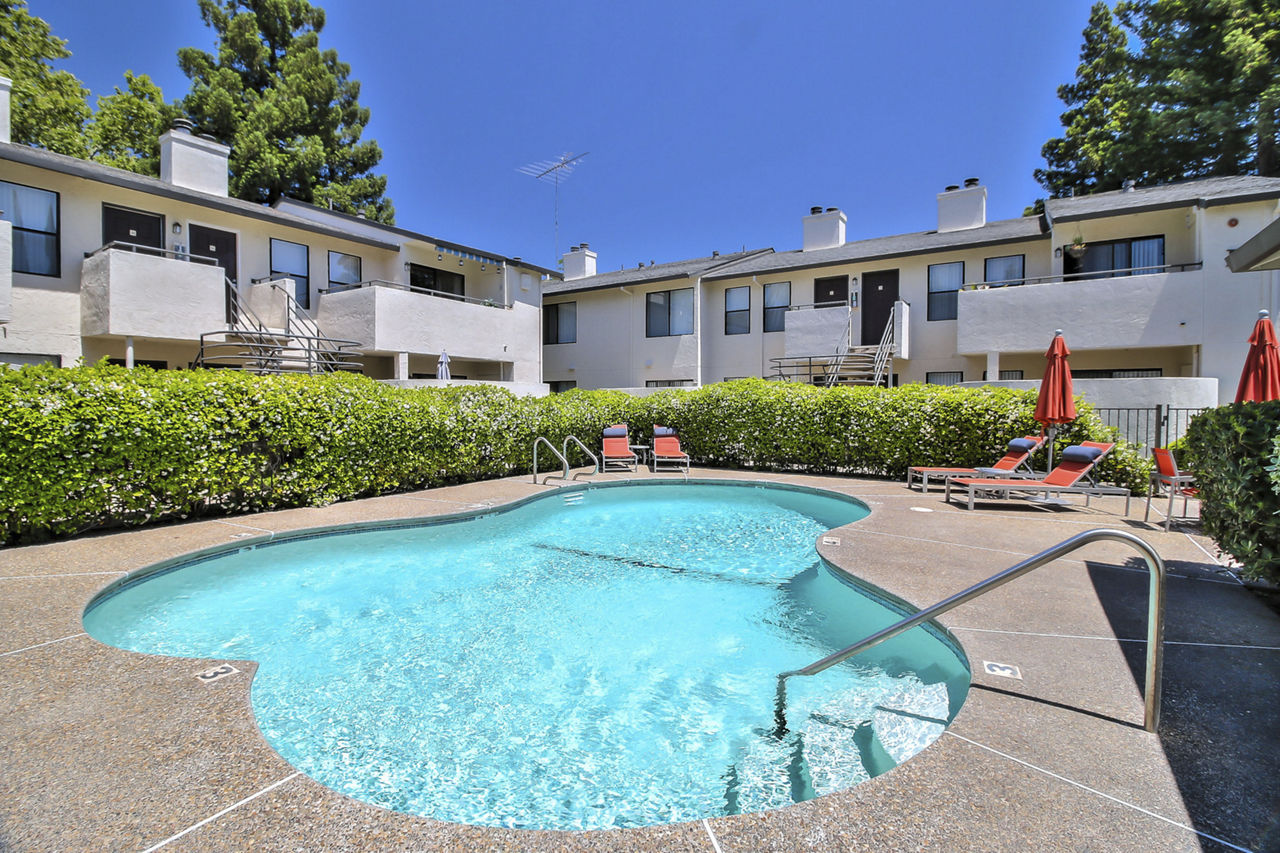 Larkspur Apartments exterior