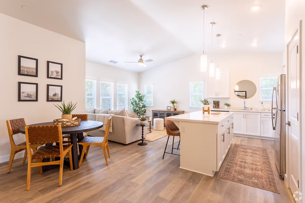 Twin Creeks Apartments Amenities