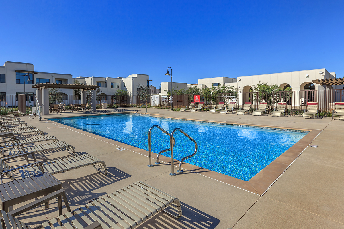 Luminaira Amenities