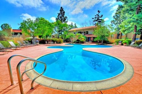 South Coast Racquet Club Apartments Amenities