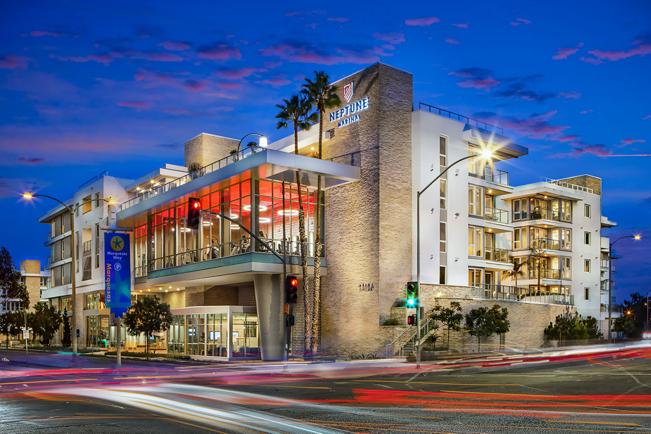 Neptune Marina Apartments exterior