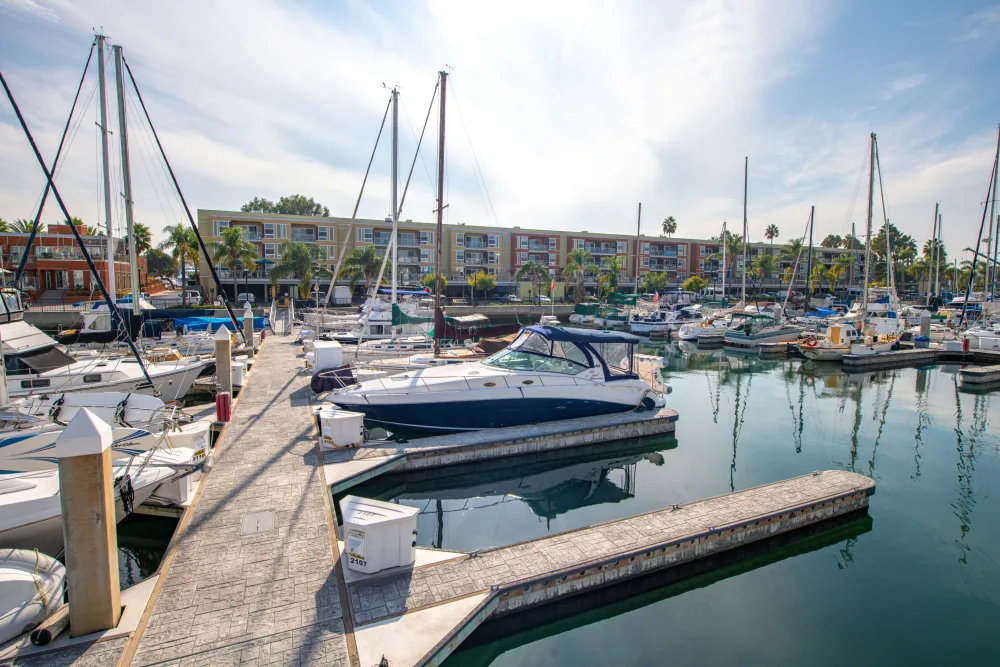 Harborside Marina Bay exterior