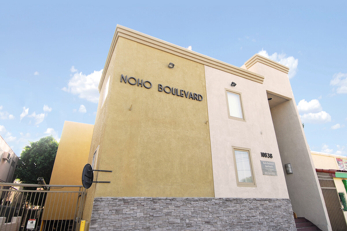 NoHo Boulevard Apartments exterior
