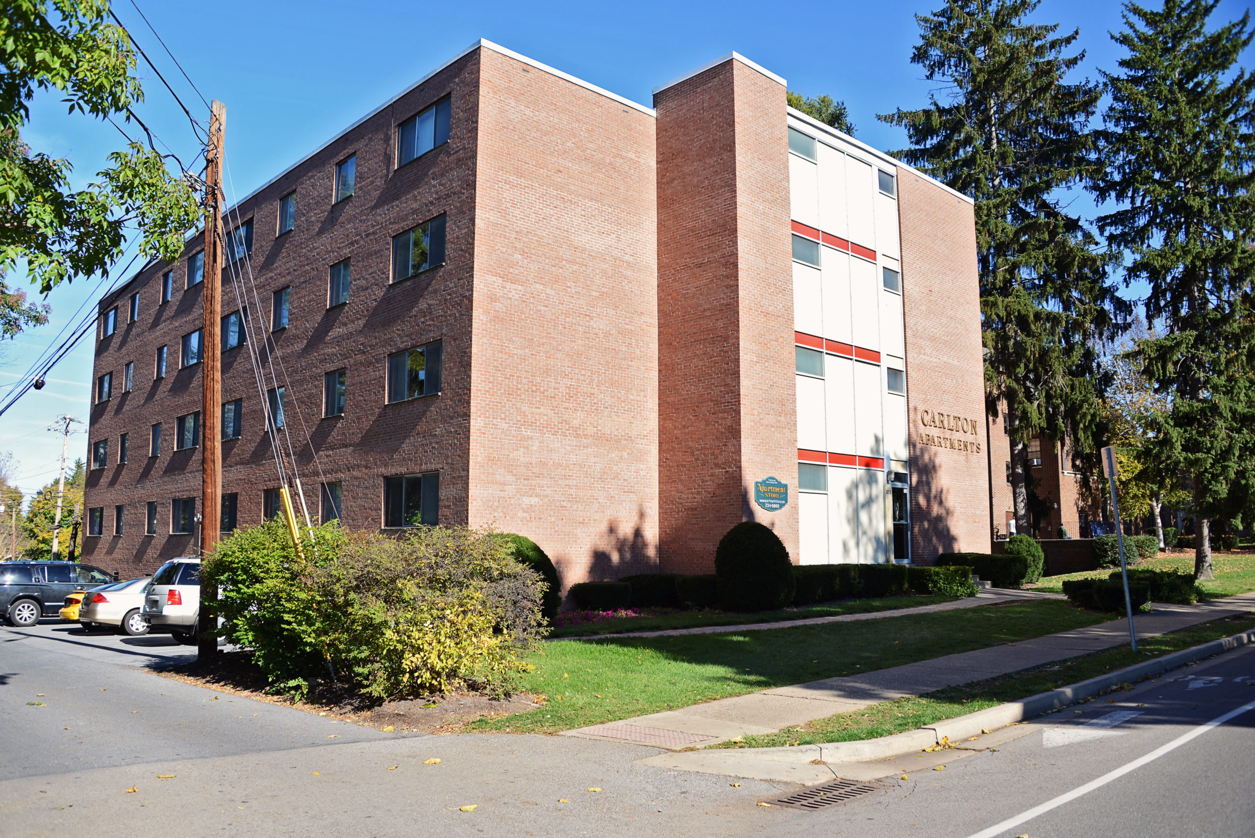 Carlton Apartments Exterior