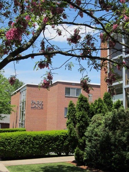 Park Lane Apartments exterior