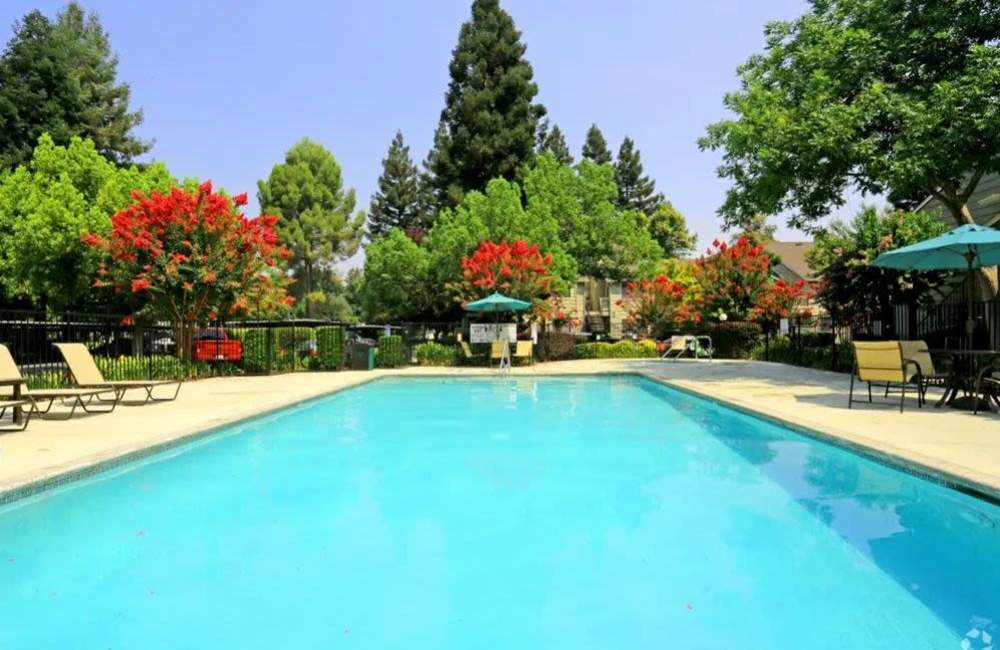 River Terrace Apartments exterior
