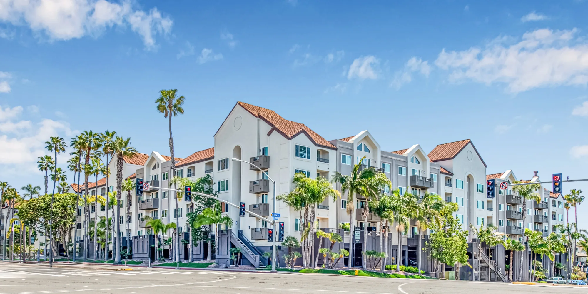 Veranda La Jolla exterior